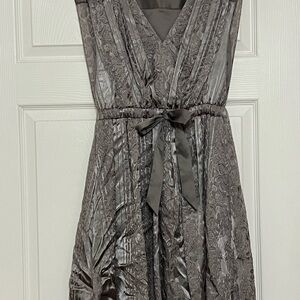 Jessica Simpson Charcoal Midi Dress
